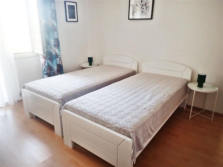 Apartment A1, for 6 persons