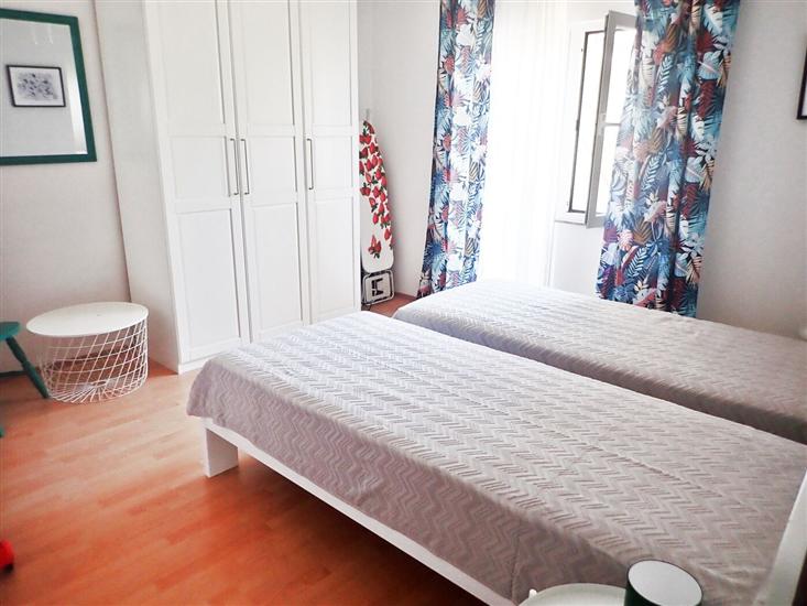 Apartment A1, for 6 persons