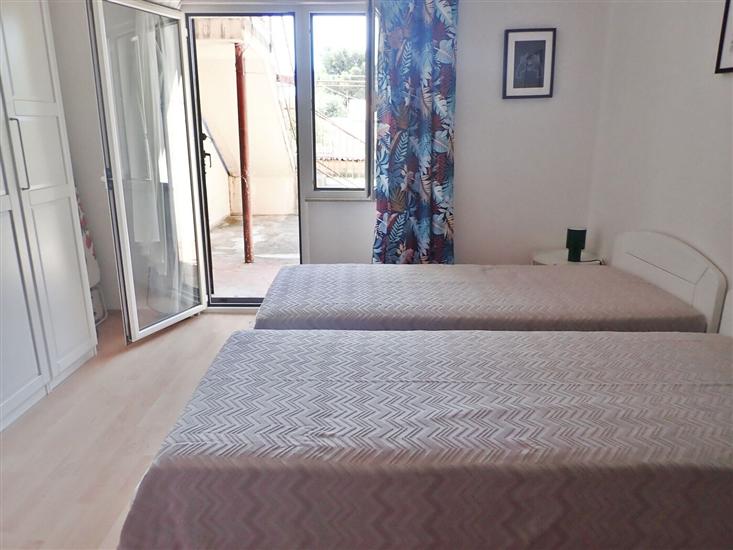 Apartment A1, for 6 persons