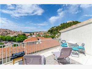 Apartment Near city center Hvar - island Hvar, Size 60.00 m2, Airline distance to town centre 400 m