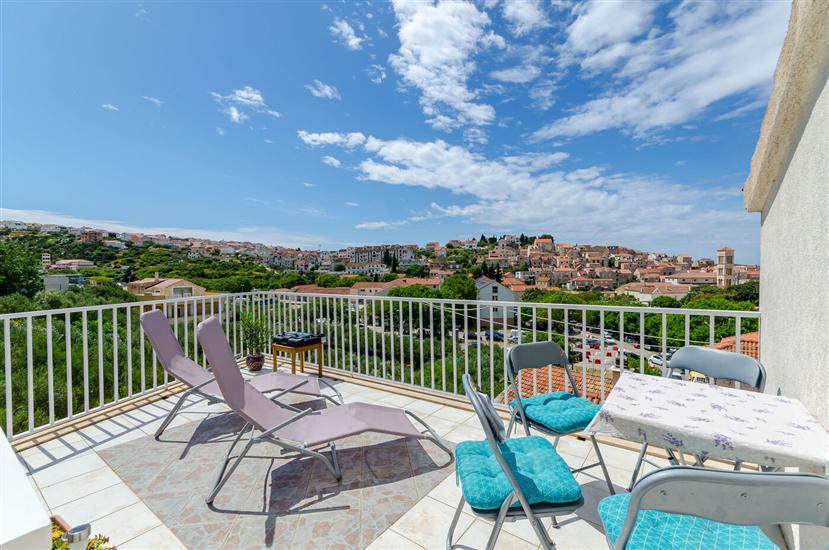 Apartment Near city center