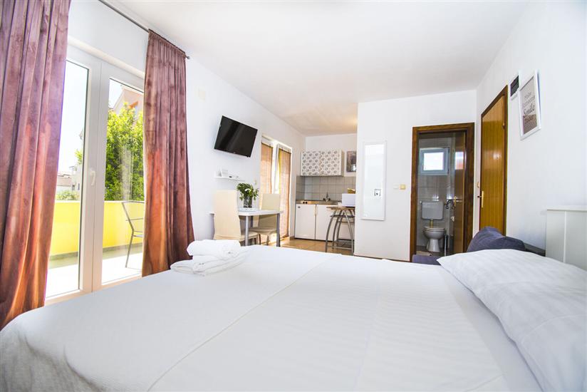 Apartment A1, for 2 persons