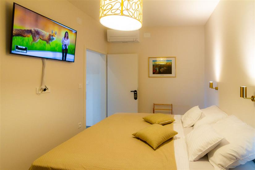 Apartment A1, for 6 persons