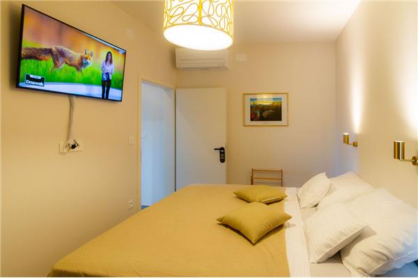 Apartment A1, for 6 persons