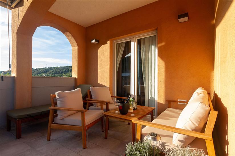 Apartment A1, for 6 persons