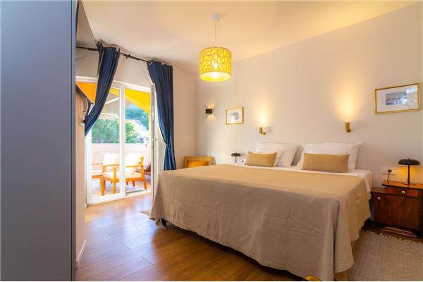 Apartment A1, for 6 persons