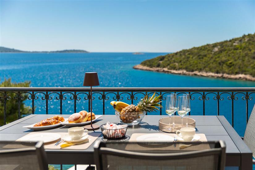 House K1, for 13 persons