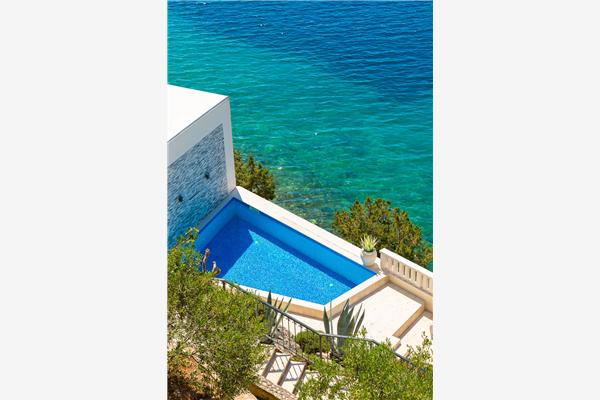 House K1, for 13 persons