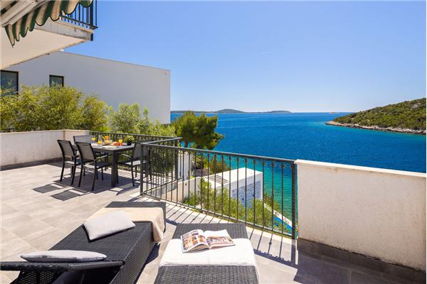 House K1, for 13 persons