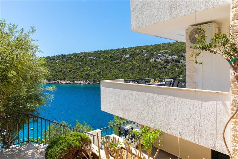 House K1, for 13 persons