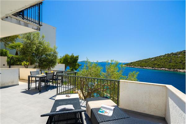 House K1, for 13 persons