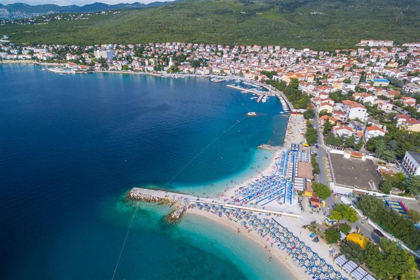 Apartment Beachfront Selce