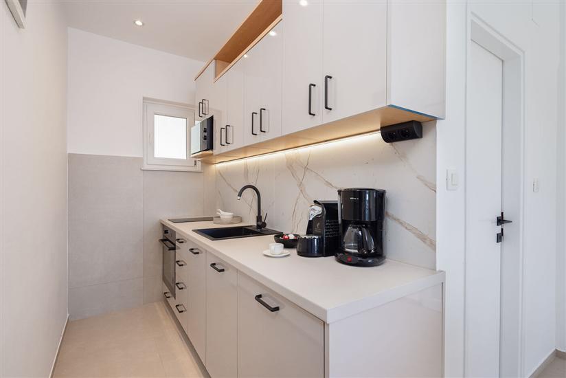 House K1, for 13 persons