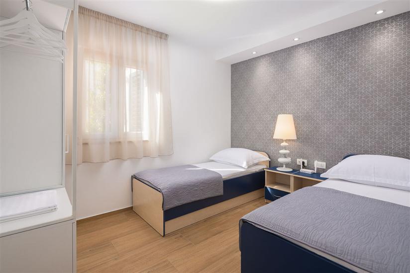 House K1, for 13 persons