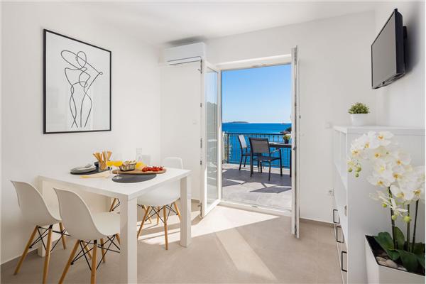 House K1, for 13 persons