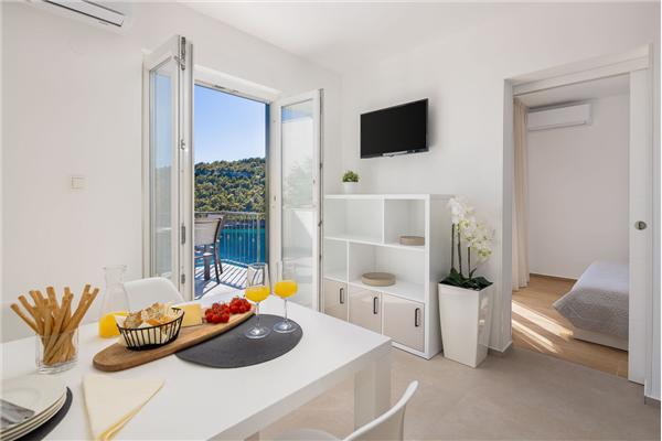 House K1, for 13 persons