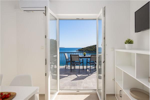 House K1, for 13 persons