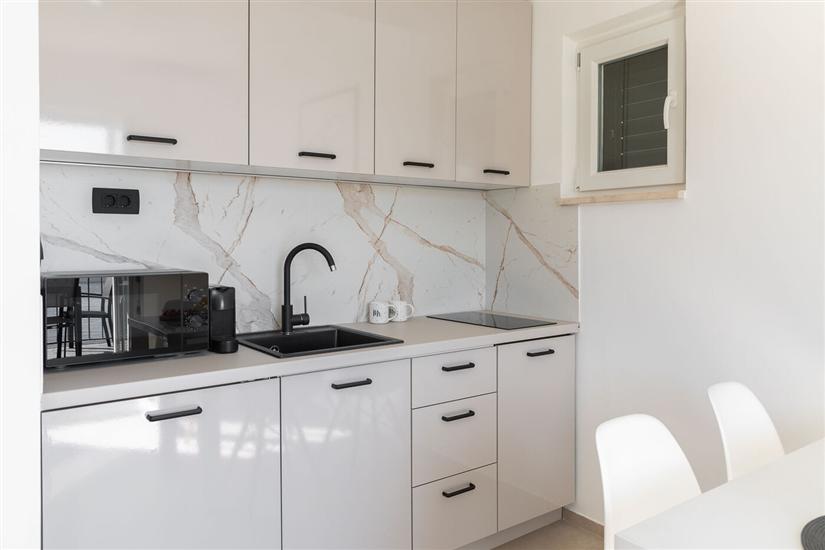 House K1, for 13 persons