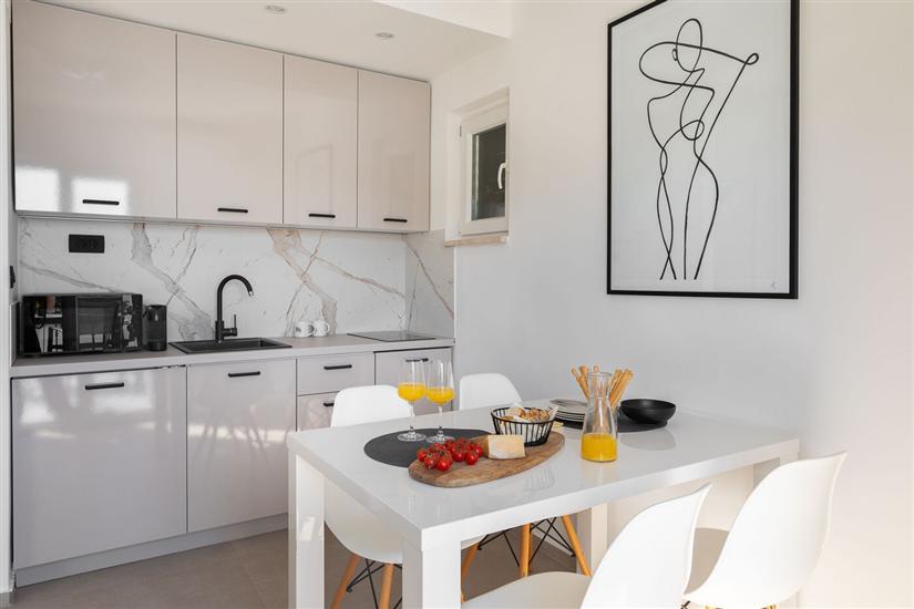 House K1, for 13 persons