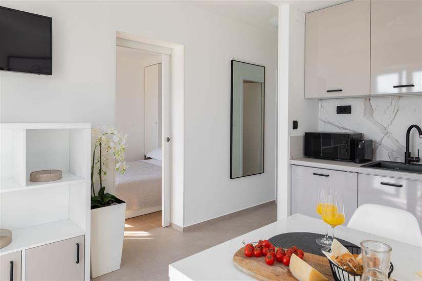 House K1, for 13 persons