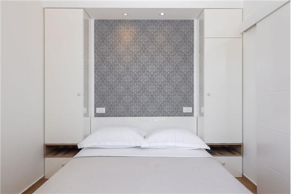 House K1, for 13 persons