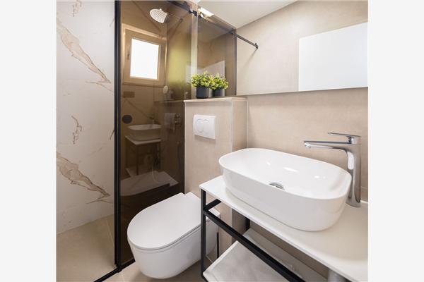 House K1, for 13 persons