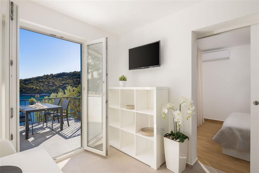 House K1, for 13 persons