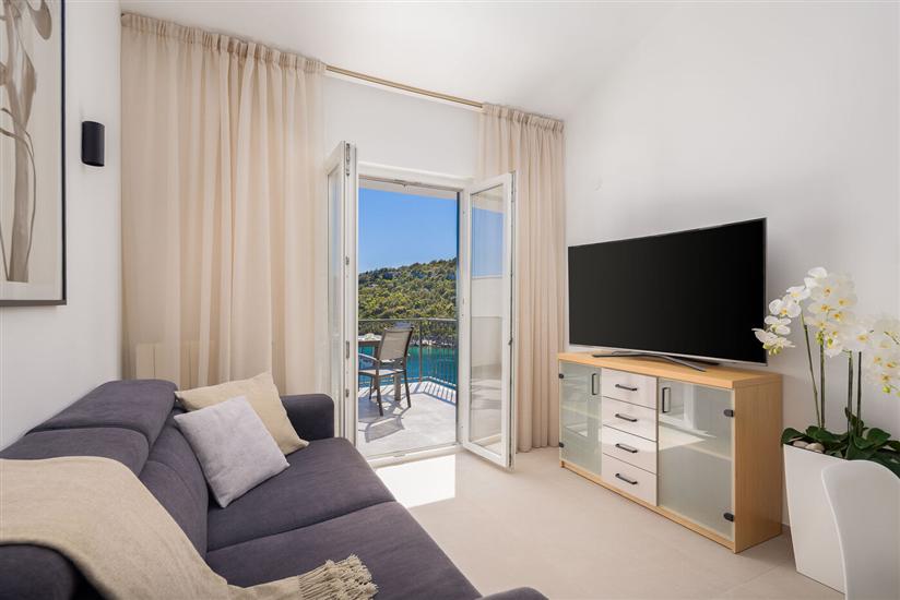 House K1, for 13 persons