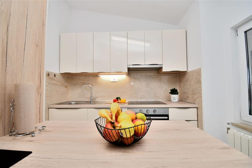 Apartment A2, for 6 persons