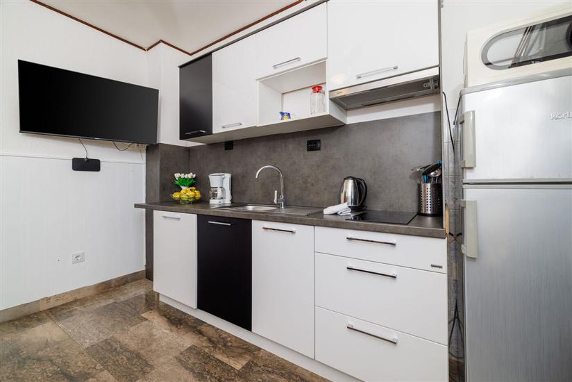 Apartment A1, for 5 persons