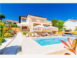 Apartment MIMA Silo - island Krk, Size 50.00 m2, Accommodation with pool, Airline distance to town centre 350 m