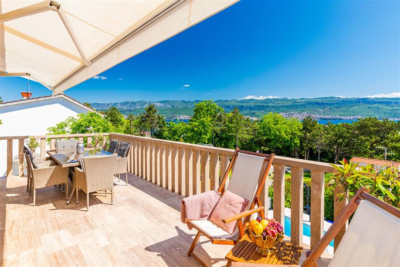 Apartment A1, for 5 persons