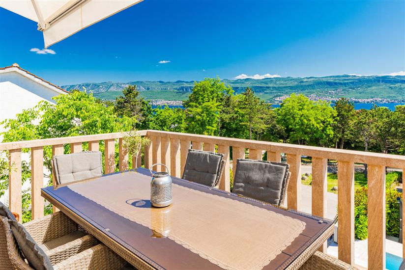 Apartment A1, for 5 persons