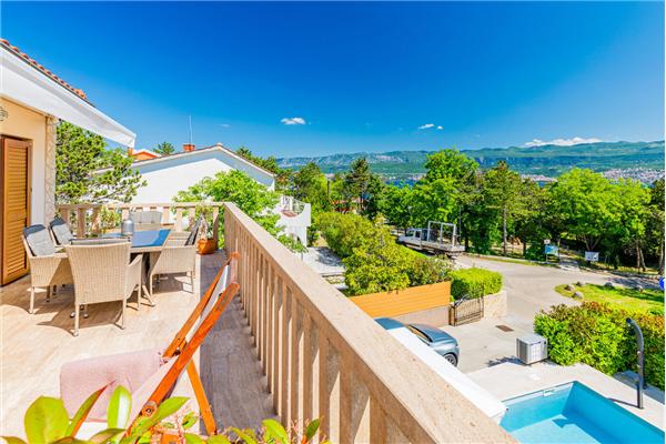 Apartment A1, for 5 persons