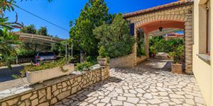 Lägenhet - Omisalj - ön Krk