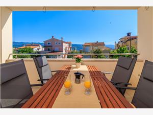 Apartment Iva Silo - island Krk, Size 50.00 m2, Accommodation with pool, Airline distance to town centre 600 m