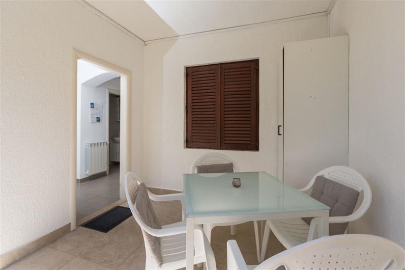 Apartment A2, for 5 persons
