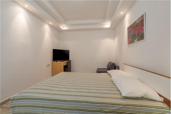 Apartment A2, for 5 persons