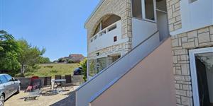 Apartman - Slatina - otok Vir