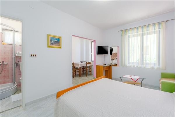 Apartment A1, for 2 persons