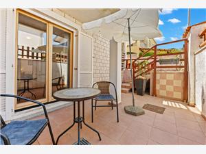 Apartment Tin Medulin, Size 57.00 m2, Airline distance to the sea 100 m