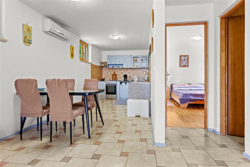 Apartment A1, for 4 persons
