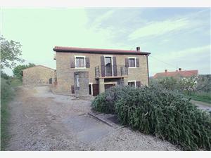 House Deja Momjan, Stone house, Size 110.00 m2