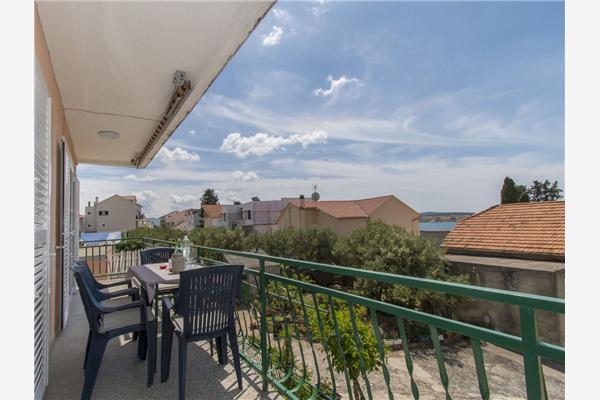 Apartment A1, for 6 persons