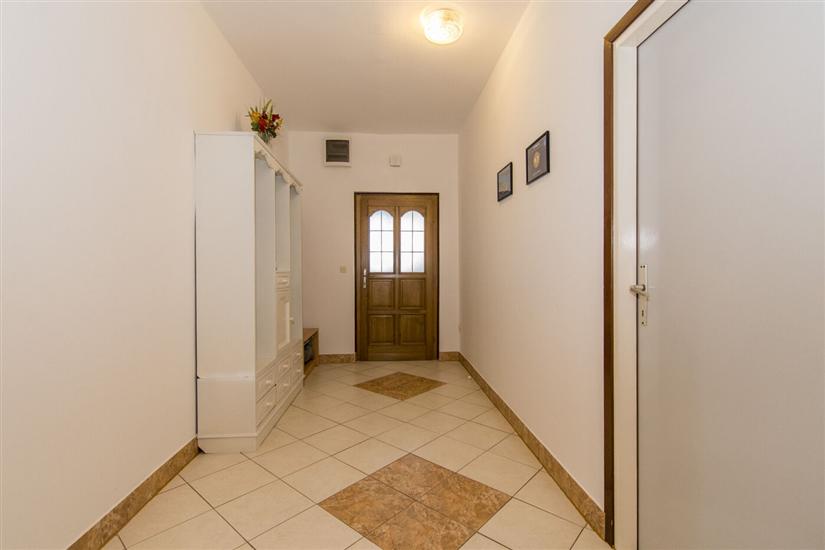 Apartment A1, for 6 persons