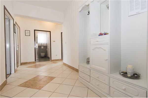 Apartment A1, for 6 persons