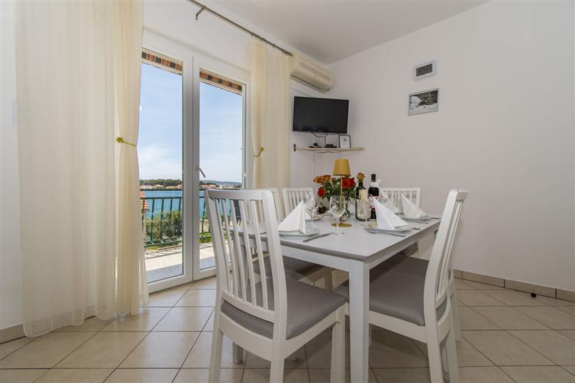 Apartment A1, for 6 persons