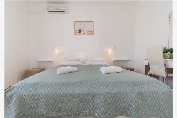 Apartment A1, for 6 persons