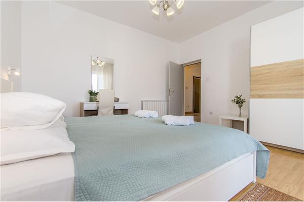 Apartment A1, for 6 persons