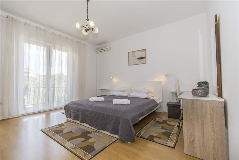 Apartment A1, for 6 persons